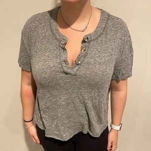 Short sleeve grey tee